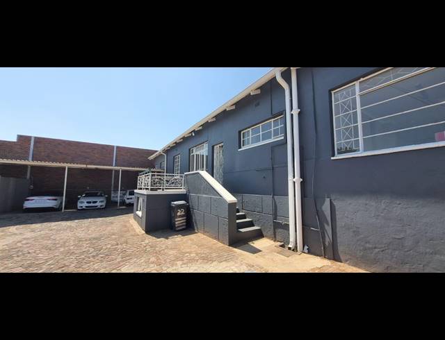 200M² OFFICE TO LET IN KRUGERSDORP CENTRAL